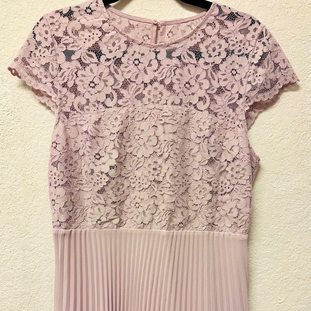 H&M Lilac Pleated Lace Short Dress Women’s Size Medium - Picture 6 of 6